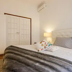 *** Affittacamere Ginjinha House - 4 - Bairro Alto - With Ac! Portogallo